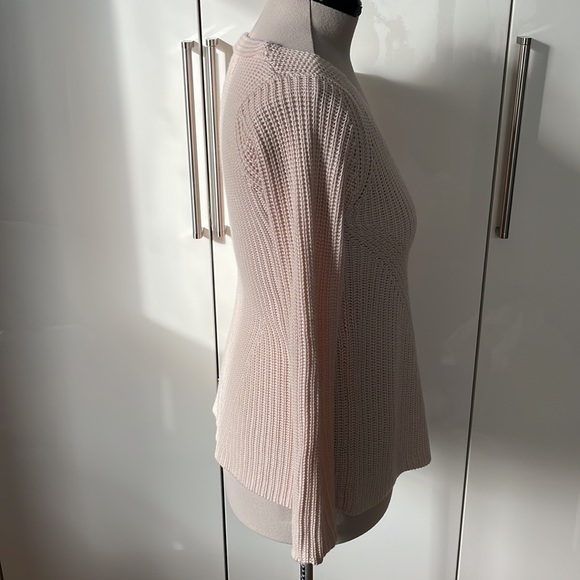 Zara V-Neck Sweater in Light Pink Size-Medium NWOT - Picture 3 of 17